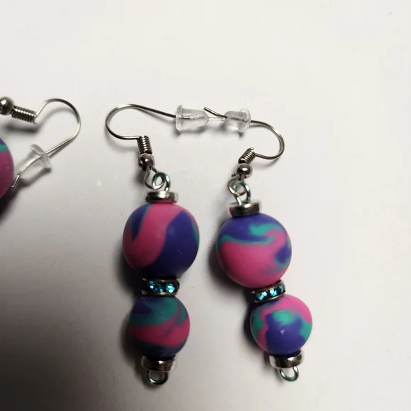 Two pairs of handmade dangle polymer clay bead earrings. - Picture 4 of 6